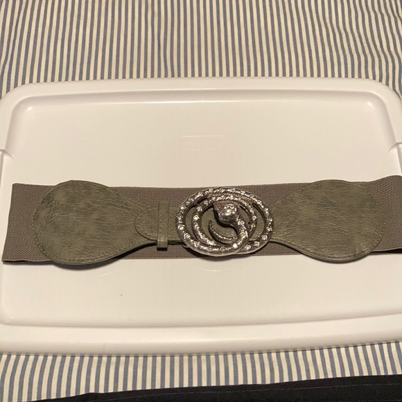 Snake Buckle Belt - Picture 1 of 3